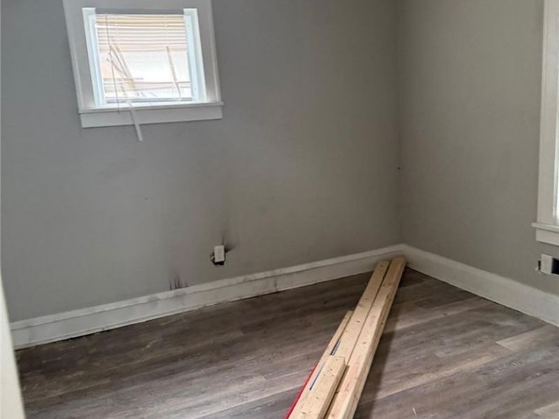 14309 Glendale Avenue, Cleveland, OH 44128 Photo 3