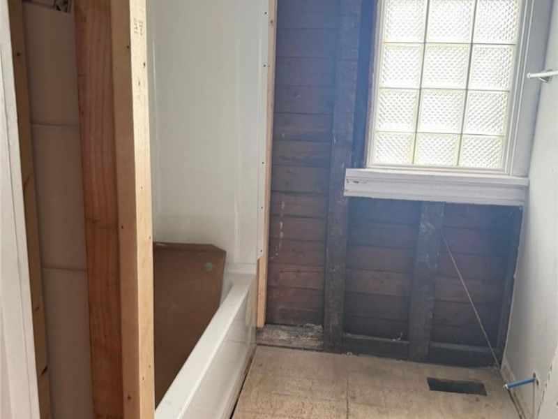14309 Glendale Avenue, Cleveland, OH 44128 Photo 6