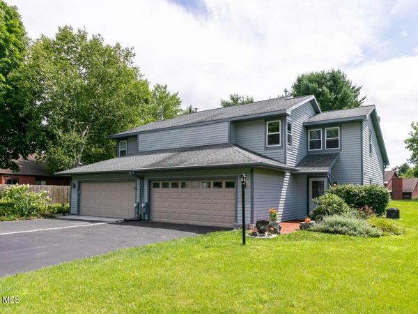 13 Rugby Road, Slingerlands, NY 12159