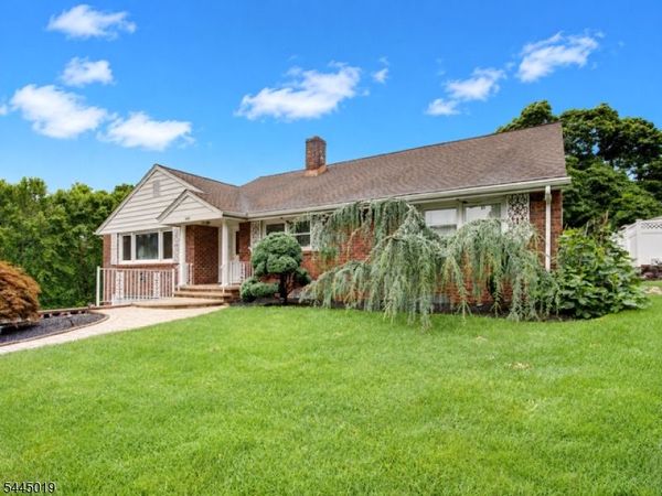 441 N 15Th St, Kenilworth, NJ 07033