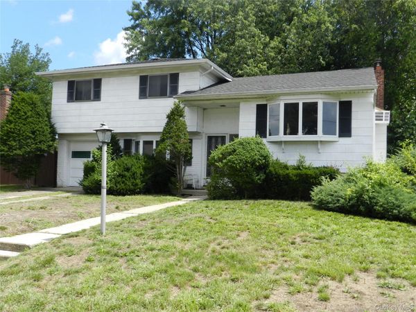 33 W 20th Street , Deer Park, NY 11729
