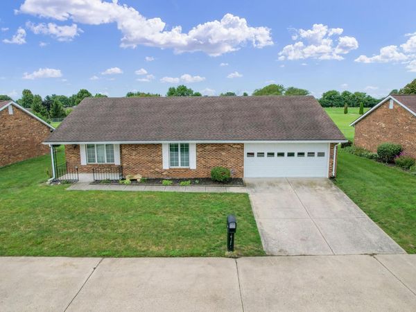 851 Circle Drive , Unit 32, London, OH 43140