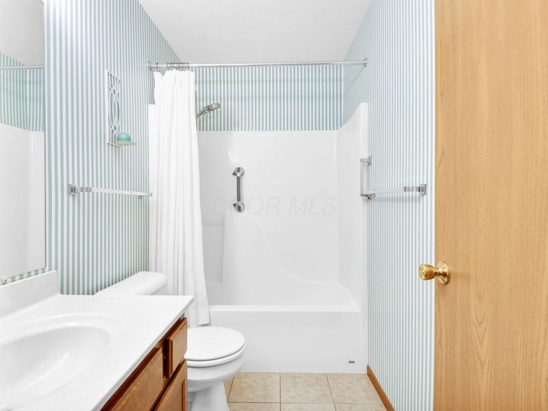 851 Circle Drive , Unit 32, London, OH 43140 Photo 19