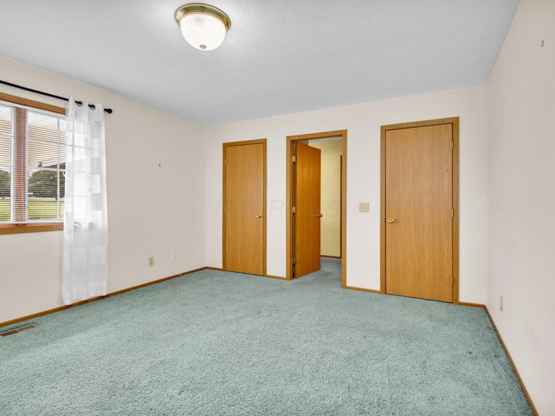 851 Circle Drive , Unit 32, London, OH 43140 Photo 26