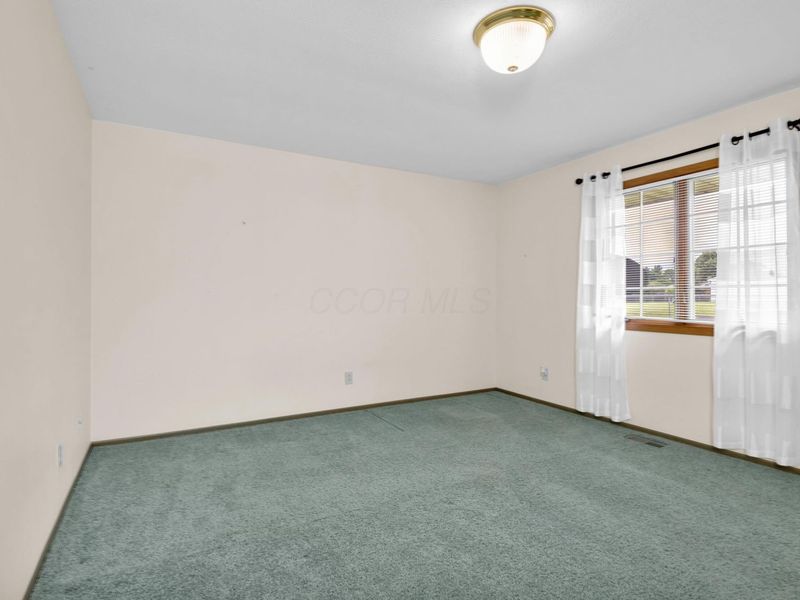 851 Circle Drive , Unit 32, London, OH 43140 Photo 27