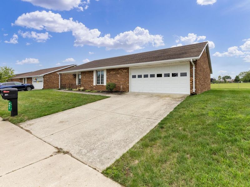 851 Circle Drive , Unit 32, London, OH 43140 Photo 3