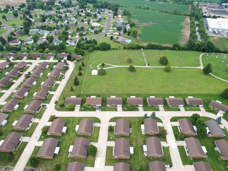 851 Circle Drive , Unit 32, London, OH 43140 Photo 36