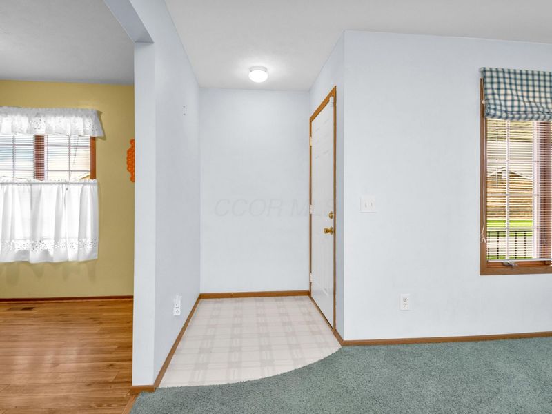 851 Circle Drive , Unit 32, London, OH 43140 Photo 8