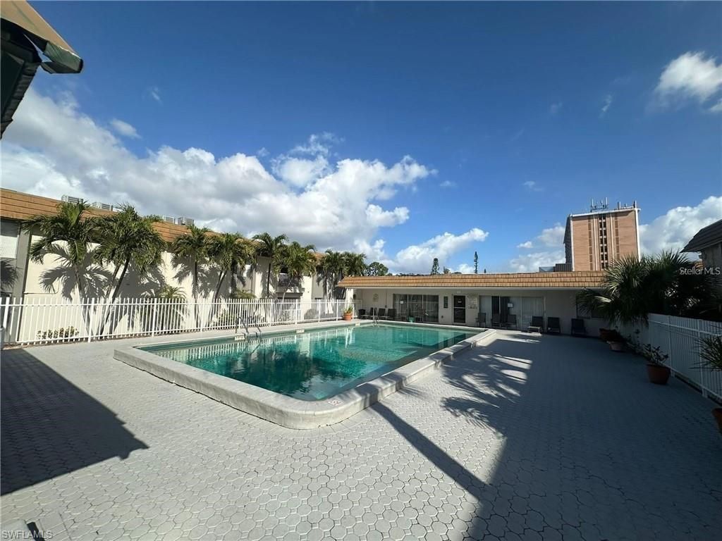 1830 Maravilla Ave, Unit 303, Fort Myers, FL 33901 Photo
