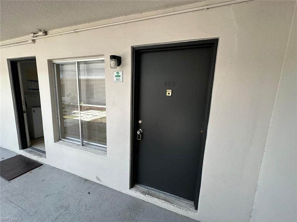 1830 Maravilla Ave, Unit 303, Fort Myers, FL 33901 Photo