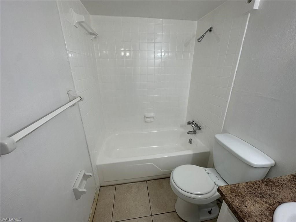 1830 Maravilla Ave, Unit 303, Fort Myers, FL 33901 Photo