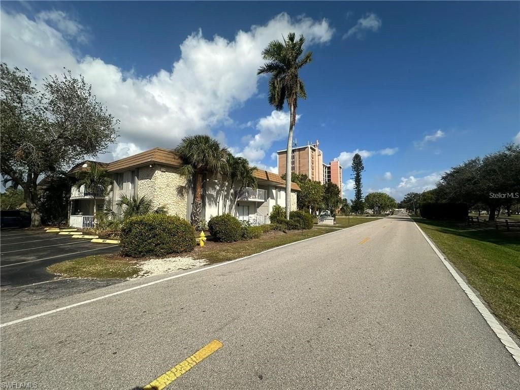 1830 Maravilla Ave , Unit 416, Fort Myers, FL 33901 Photo