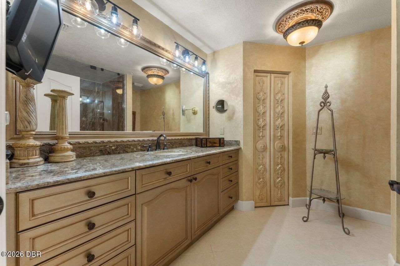 2300 N Atlantic Avenue, Unit 1702, Daytona Beach, FL 32118 Photo