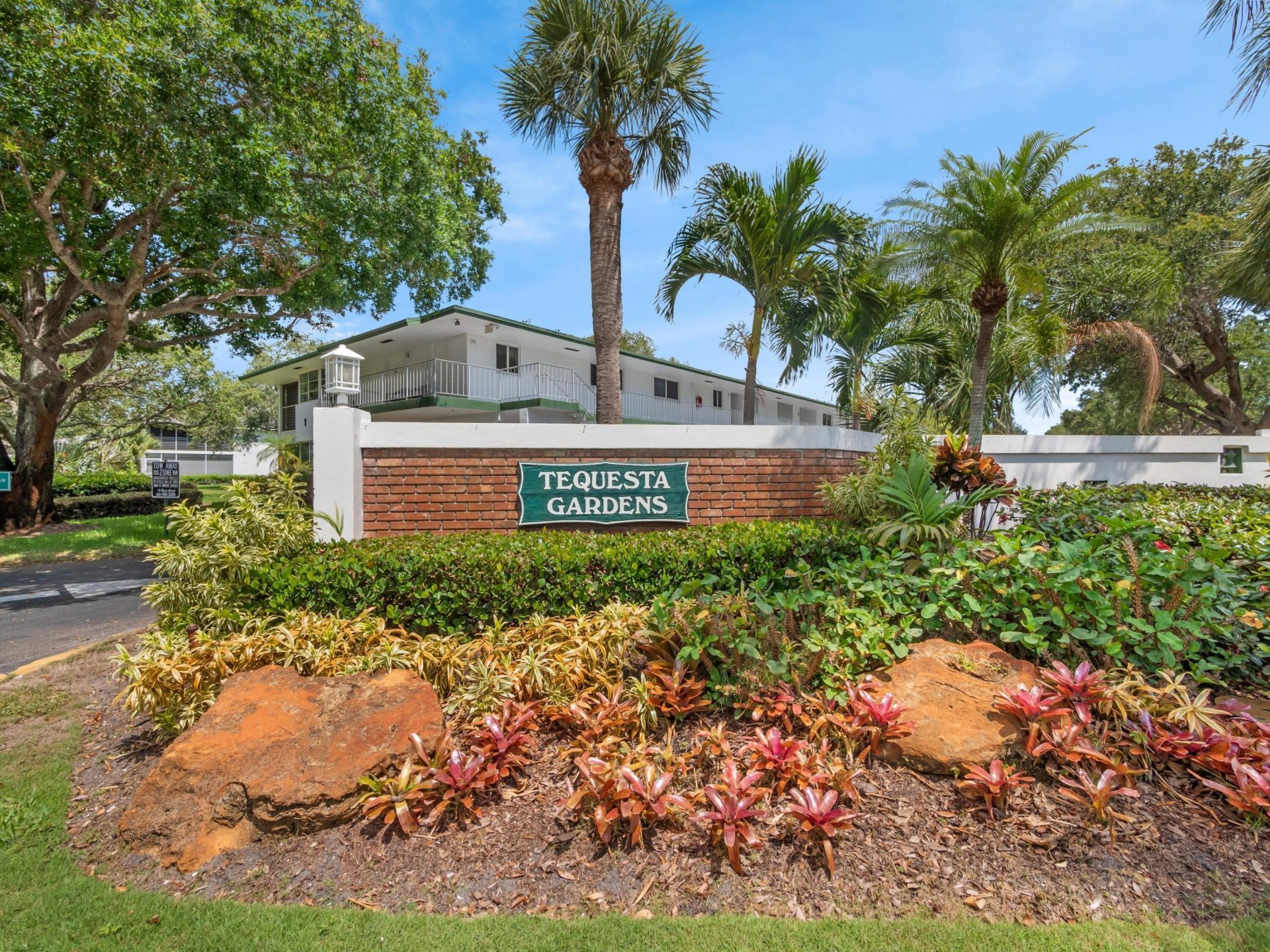 3 Westwood Avenue, Unit 101E, Tequesta, FL 33469 Photo