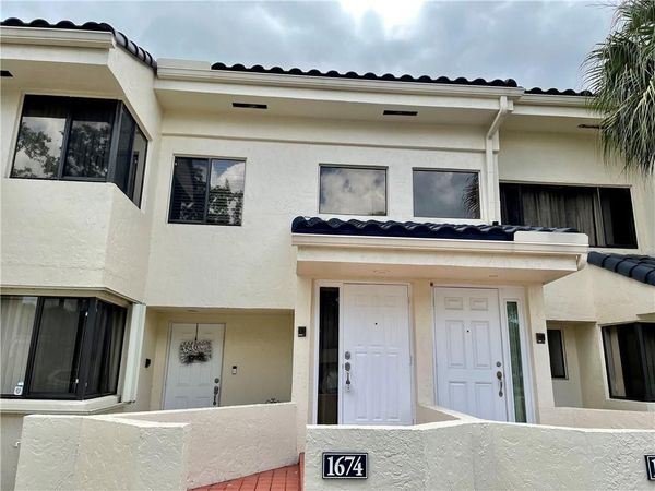 1674 NW 81ST Way, Unit 1674, Plantation, FL 33322