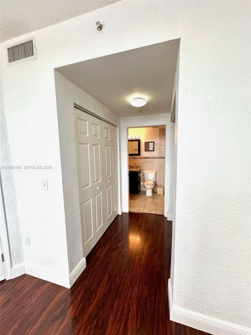 215 SW 42nd Ave , Unit 401, Miami, FL 33134 Photo