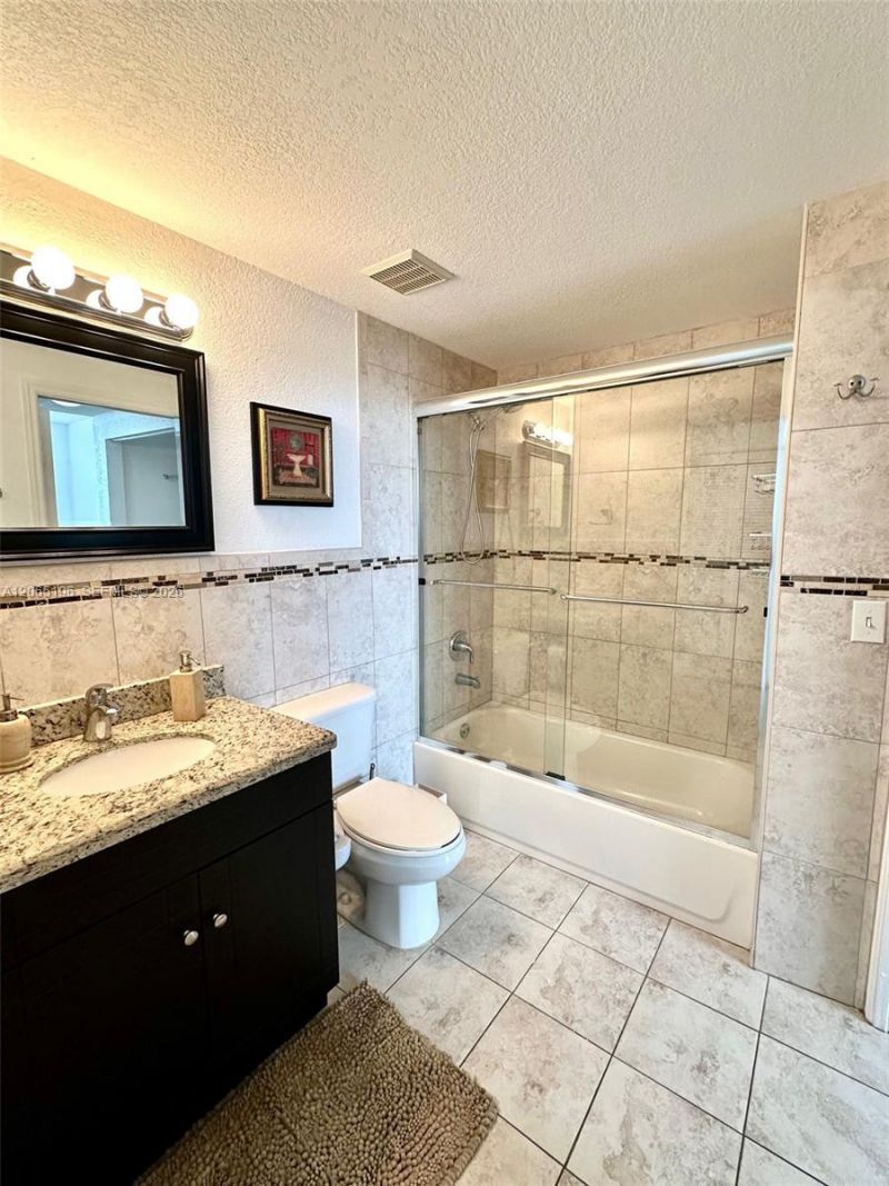 215 SW 42nd Ave , Unit 401, Miami, FL 33134 Photo