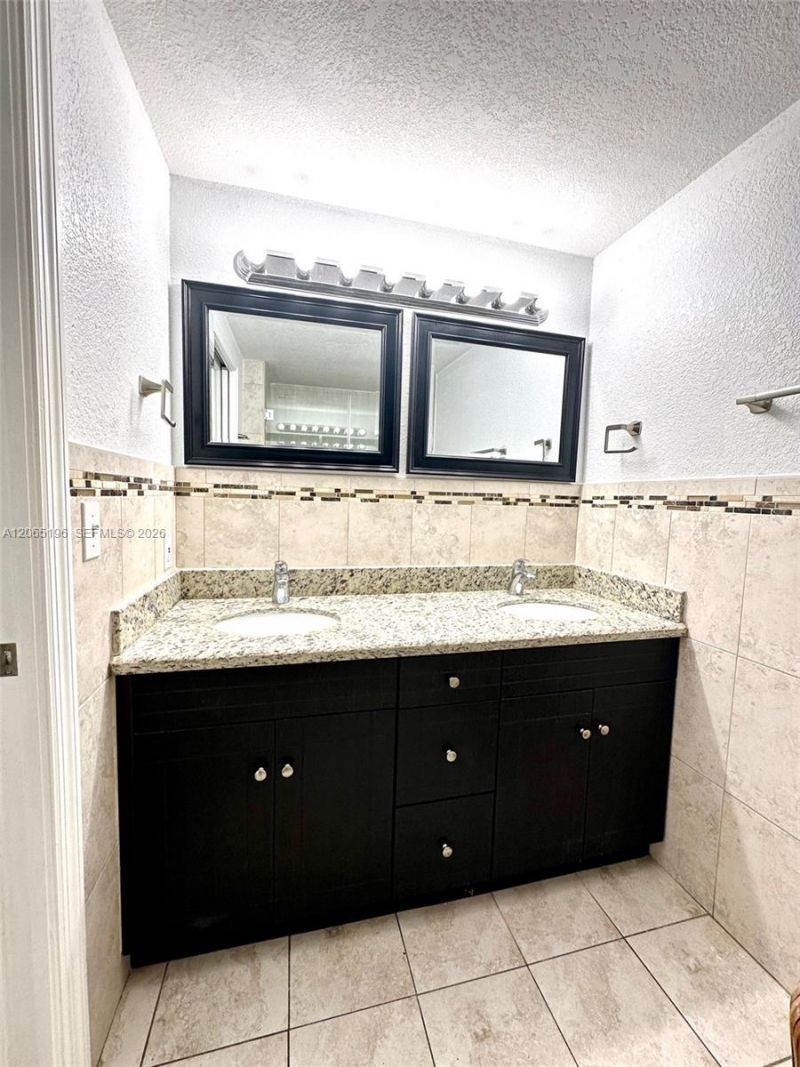 215 SW 42nd Ave , Unit 401, Miami, FL 33134 Photo