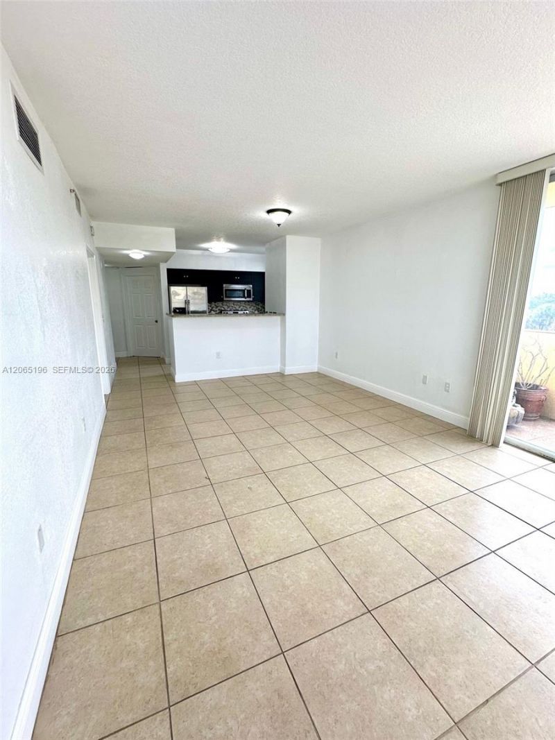 215 SW 42nd Ave , Unit 401, Miami, FL 33134 Photo