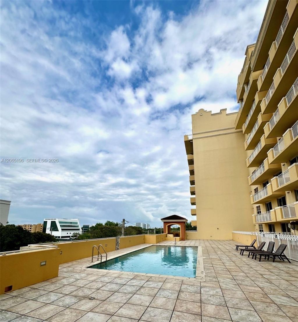 215 SW 42nd Ave , Unit 401, Miami, FL 33134 Photo