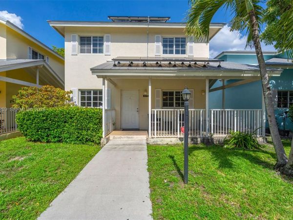 1975 NW 3rd Ct , Unit 39, Miami, FL 33136