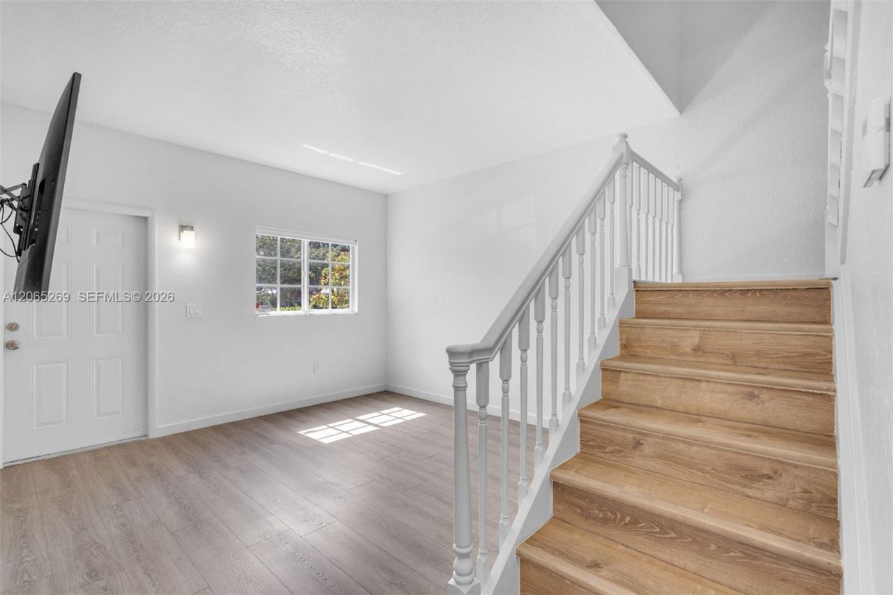 1975 NW 3rd Ct , Unit 39, Miami, FL 33136 Photo