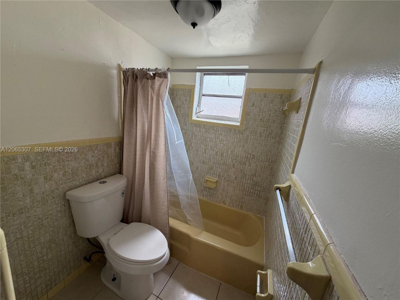 16150 NE 19th Ct , Unit 2, North Miami Beach, FL 33162 Photo