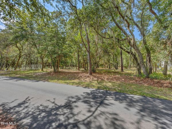 827 Folly Drive SE, Bolivia, NC 28422