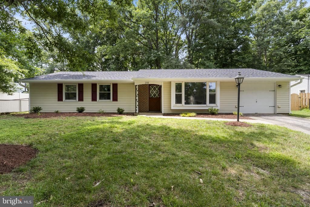 2552 LISA DRIVE , WALDORF, MD 20601