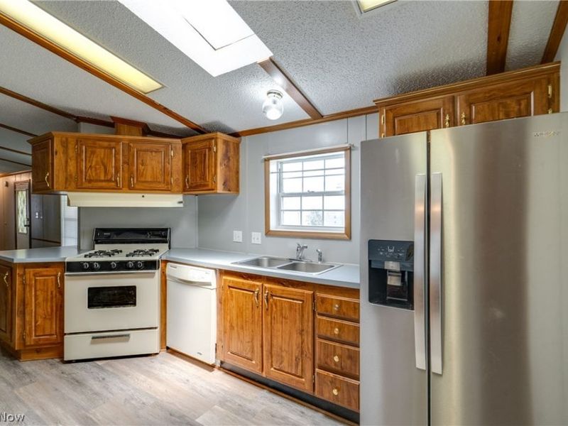 18592 Edwards Road, Unit 223, Doylestown, OH 44230 Photo 11