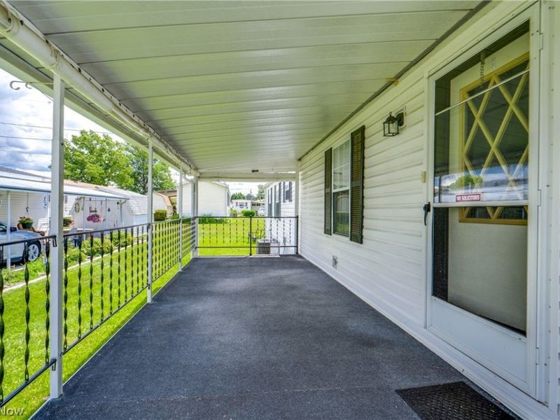 18592 Edwards Road, Unit 223, Doylestown, OH 44230 Photo 3