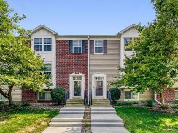 5213 Scott Trail, Robbinsdale, MN 55422
