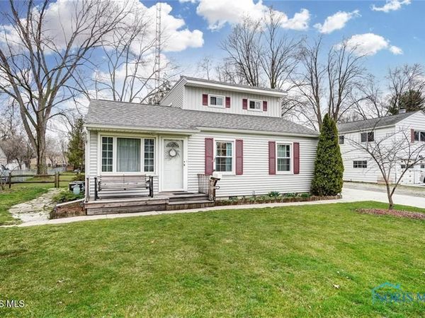 6012 Greenacre Road, Toledo, OH 43615
