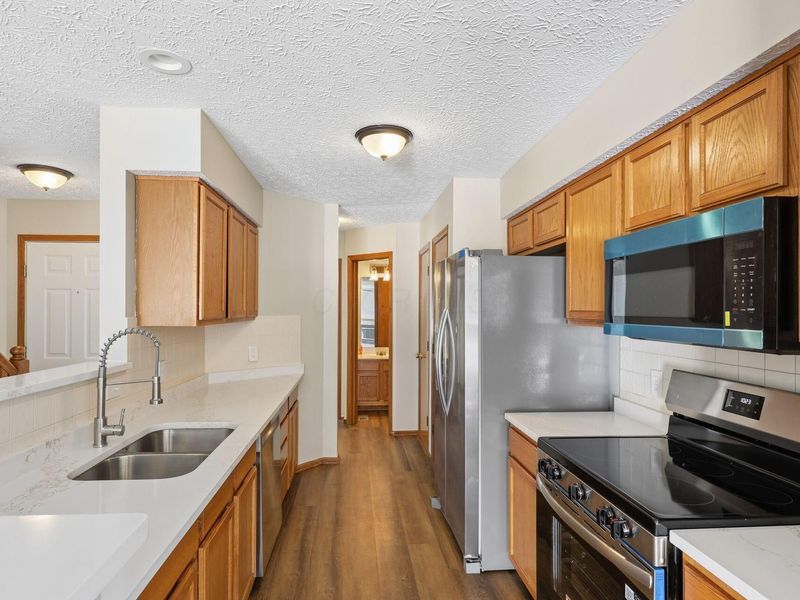 2179 Victoria Park Drive , Columbus, OH 43235 Photo 13