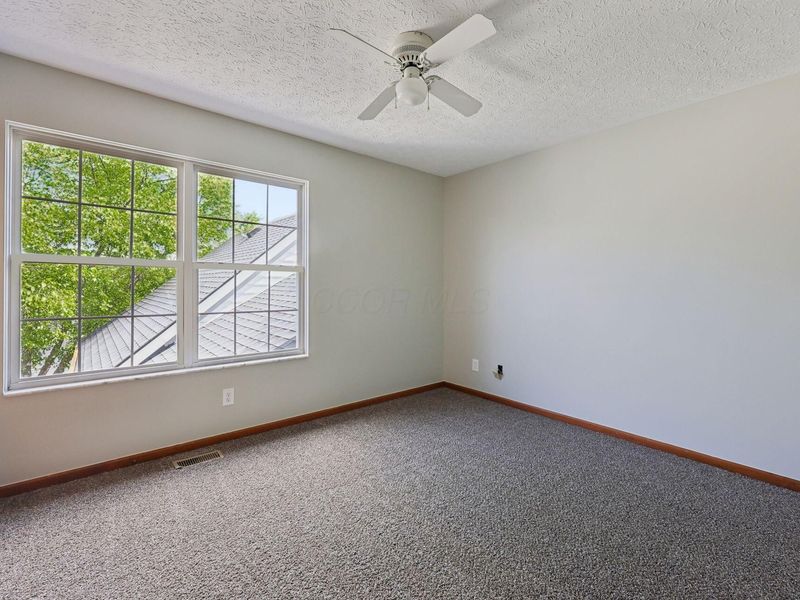 2179 Victoria Park Drive , Columbus, OH 43235 Photo 22