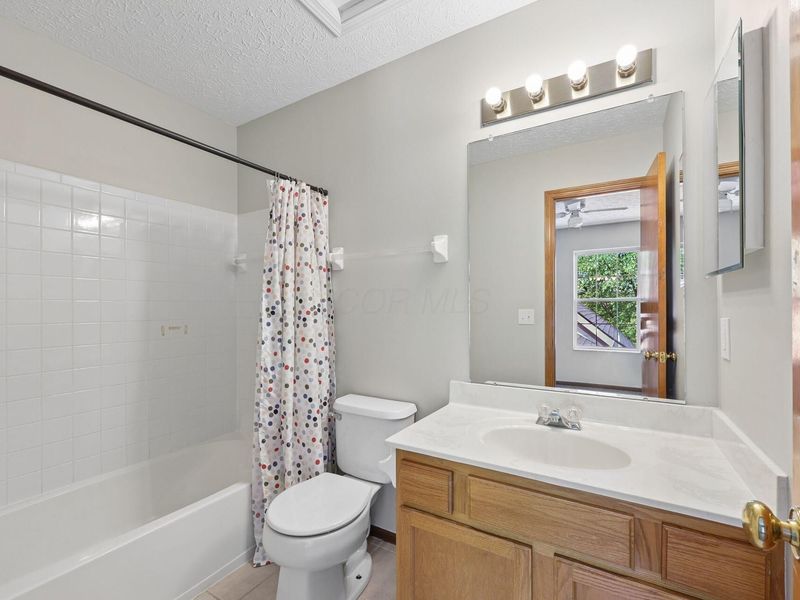 2179 Victoria Park Drive , Columbus, OH 43235 Photo 24