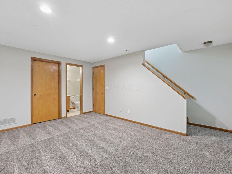 2179 Victoria Park Drive , Columbus, OH 43235 Photo 26