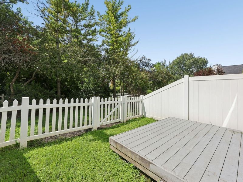 2179 Victoria Park Drive , Columbus, OH 43235 Photo 33