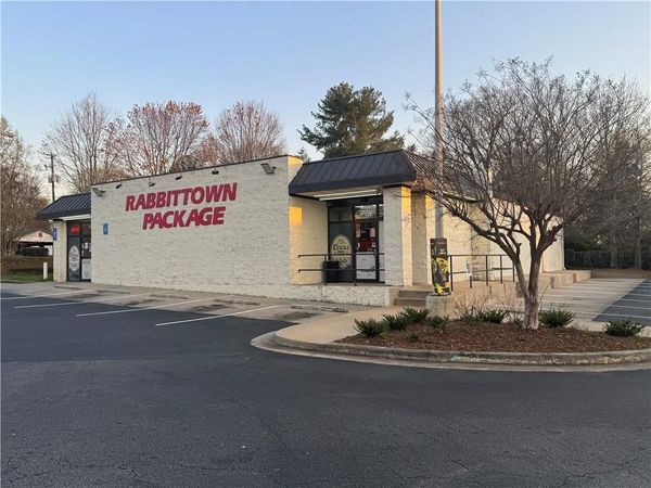 2318 Old Cornelia Highway , Gainesville, GA 30507