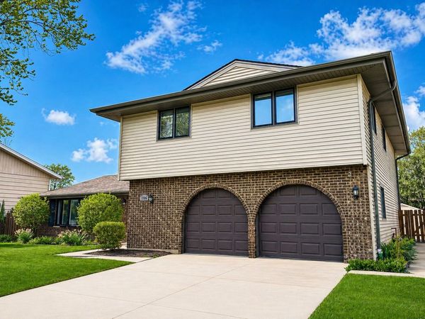 1106 WESTFIELD Lane , Schaumburg, IL 60193