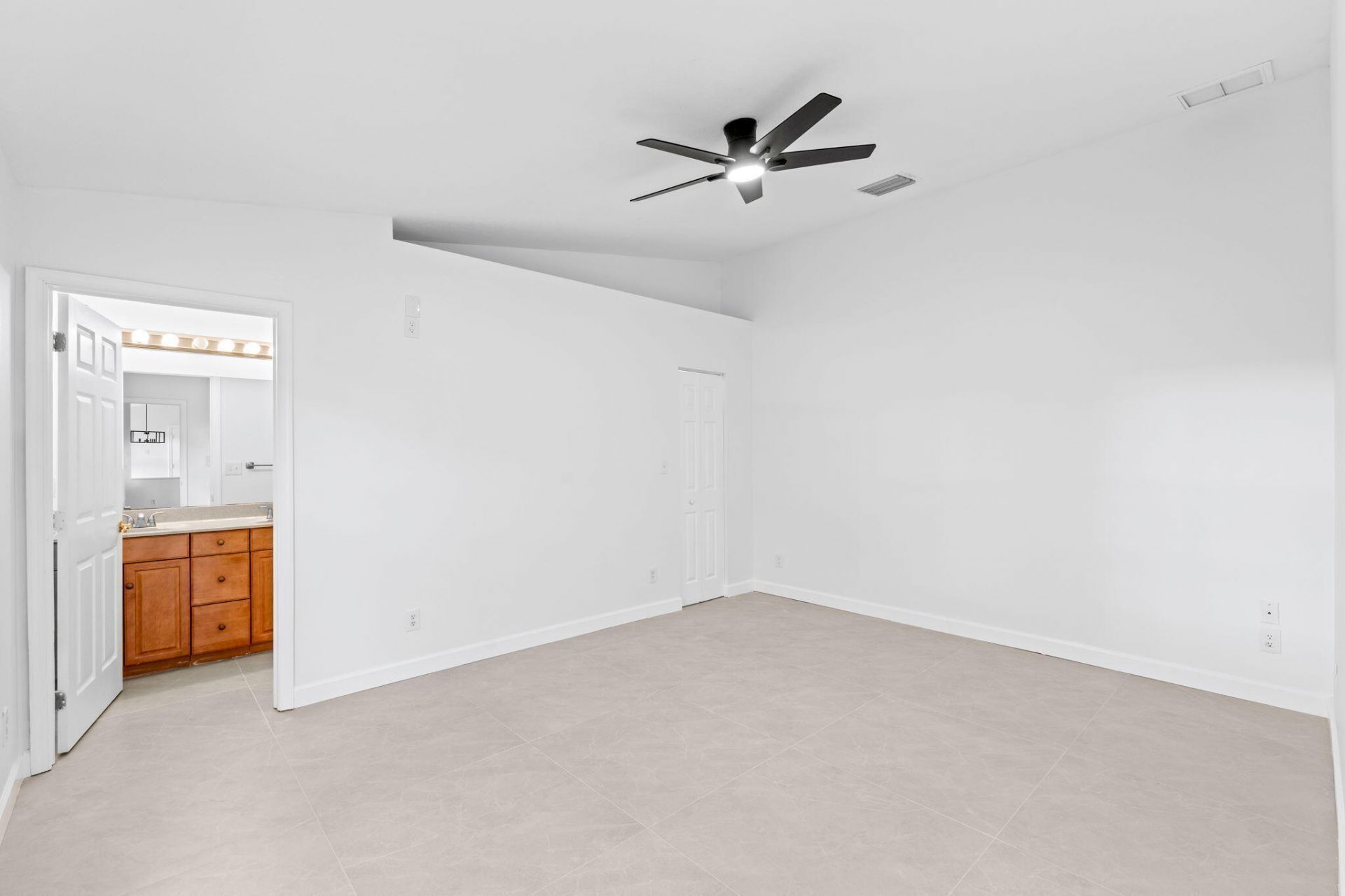 11989 Persimmon Boulevard, The Acreage, FL 33411 Photo