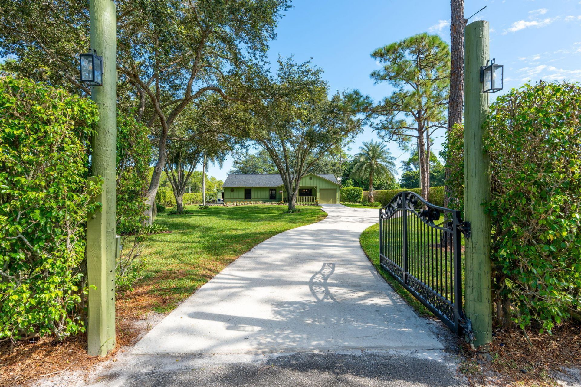 11989 Persimmon Boulevard, The Acreage, FL 33411 Photo