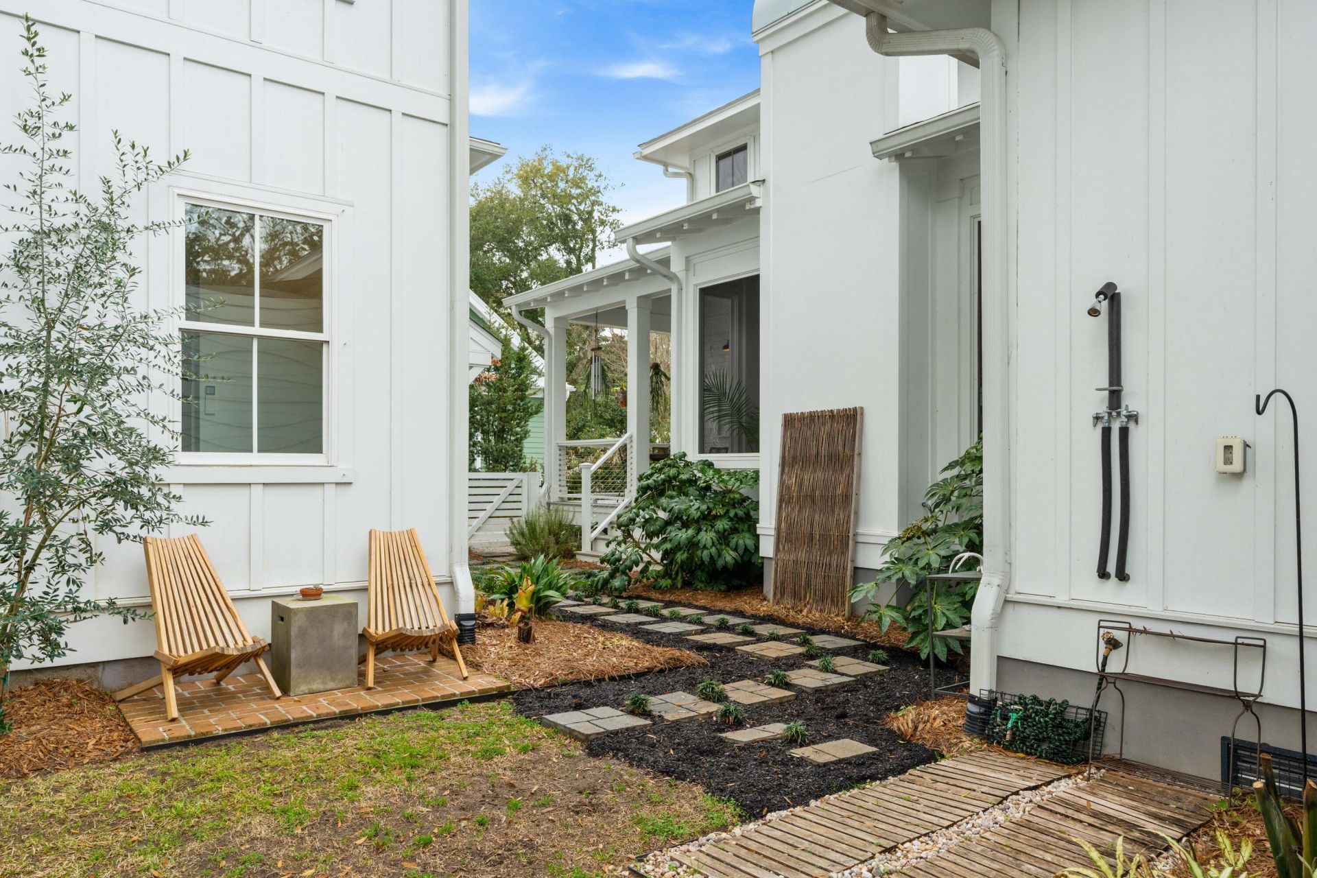 733 Atlantic Street Photo 36