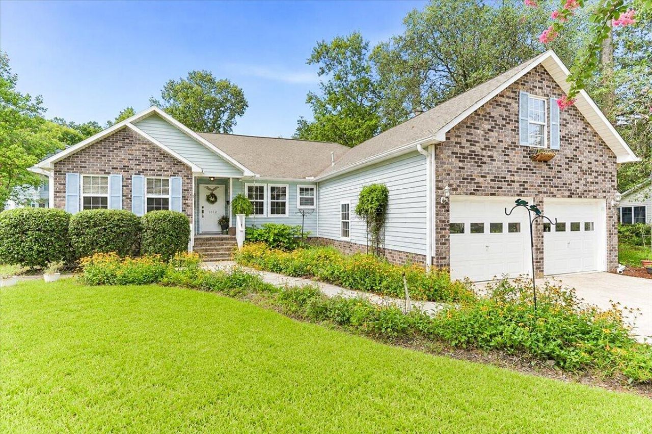 1012 Crooked Stick Court Photo 1