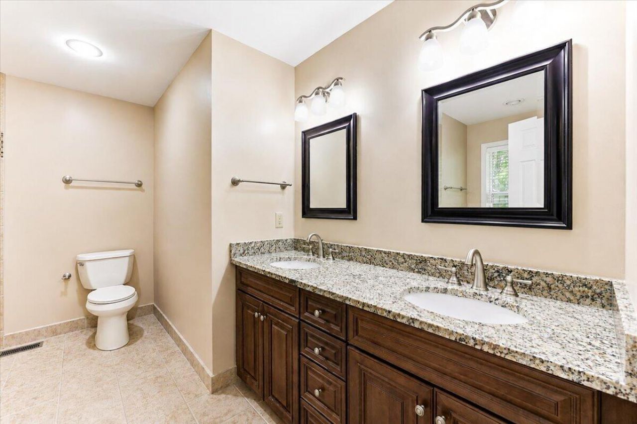 1012 Crooked Stick Court Photo 16