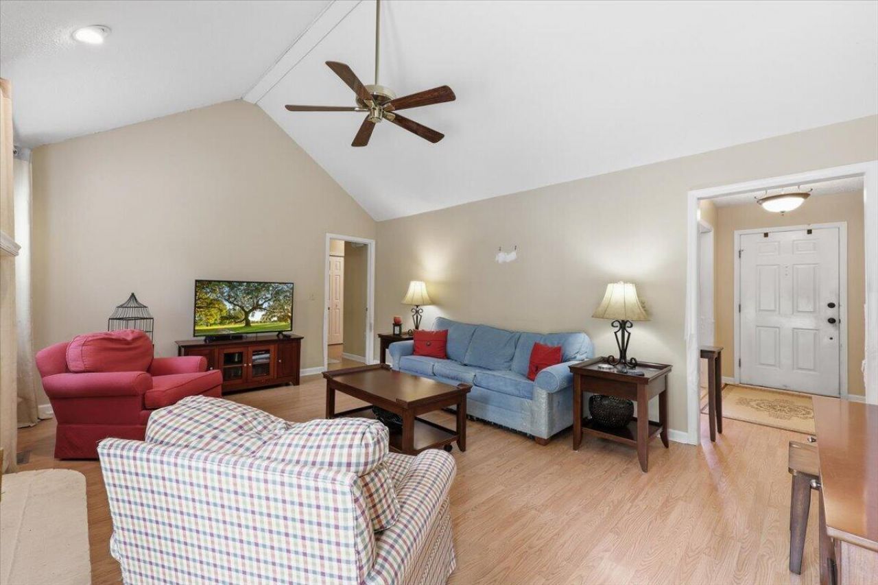 1012 Crooked Stick Court Photo 3
