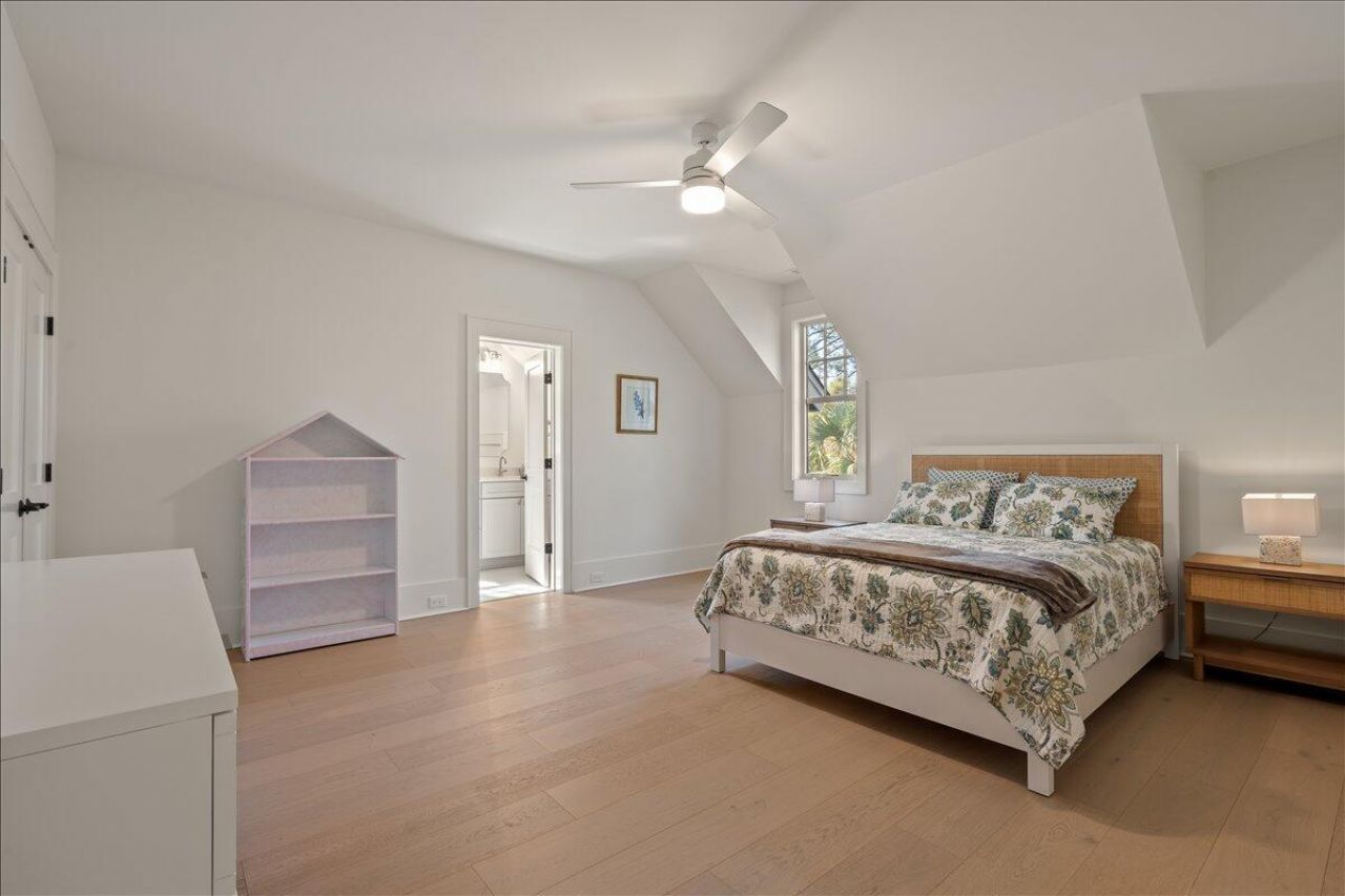 42 Cotton Hall Photo 38