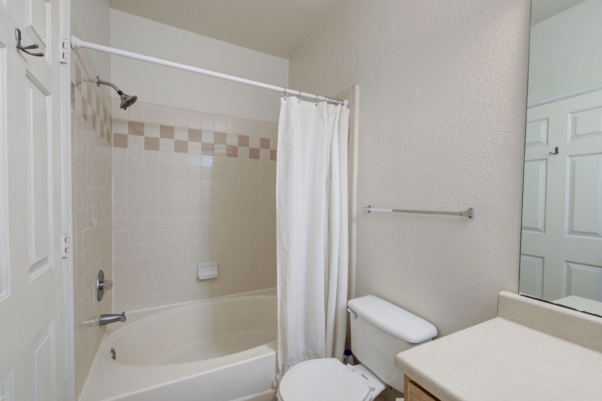 700 Daniel Ellis Drive Photo 17