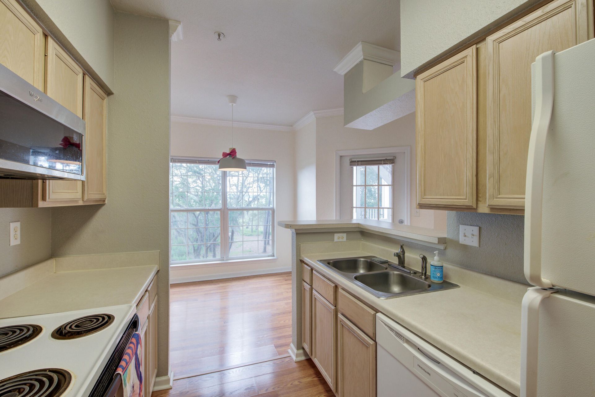 700 Daniel Ellis Drive Photo 28