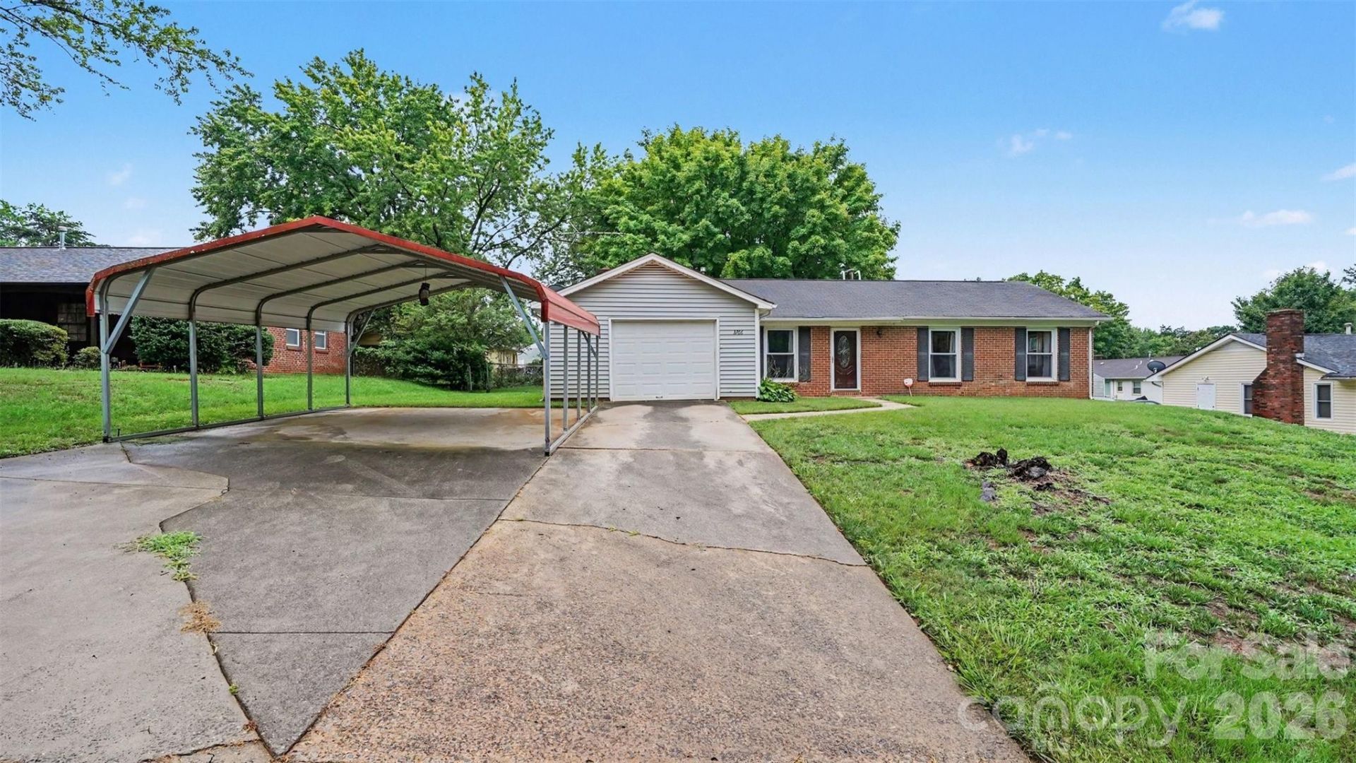 3766 Danube Drive, Winston Salem, NC 27105 Main Photo